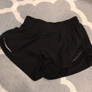 Lululemon black short size 4